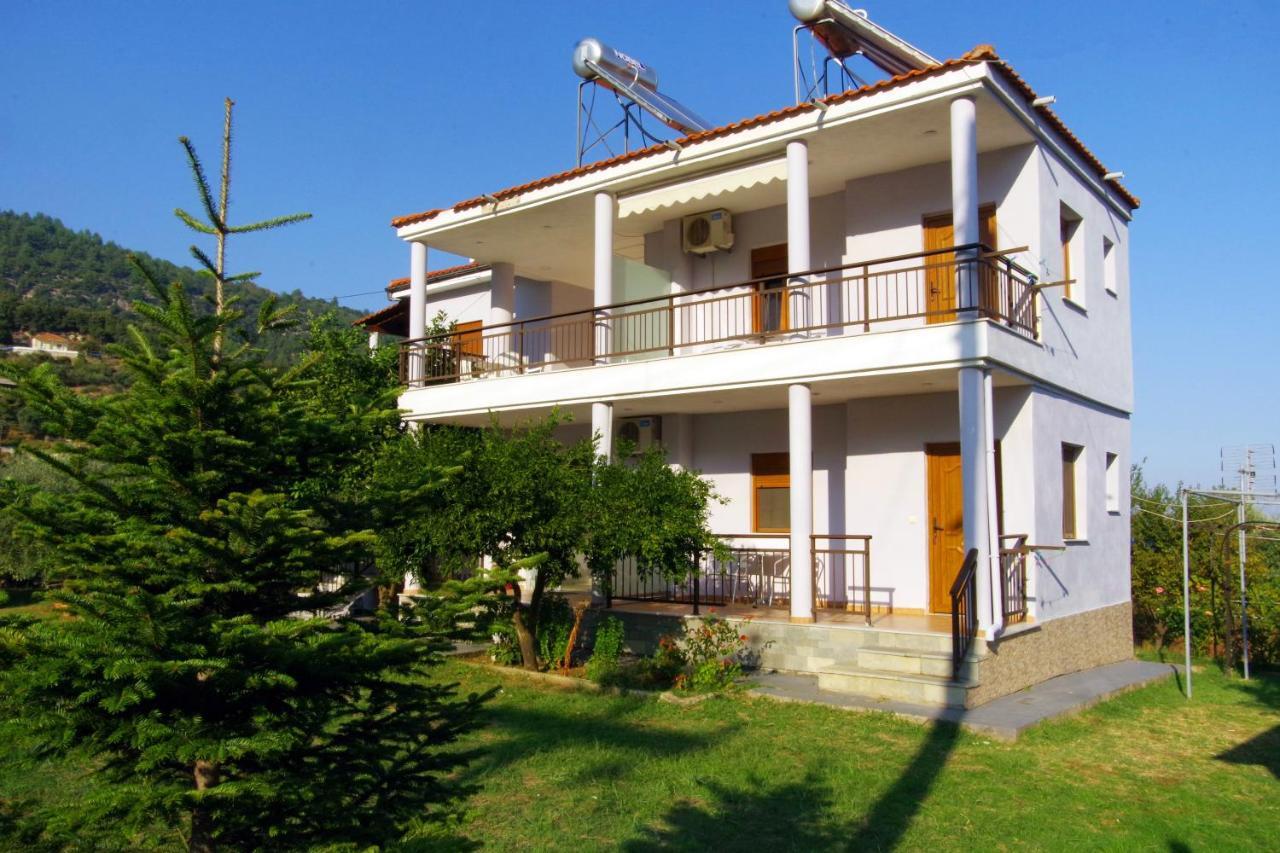 Hotel Athina à Koinira Extérieur photo